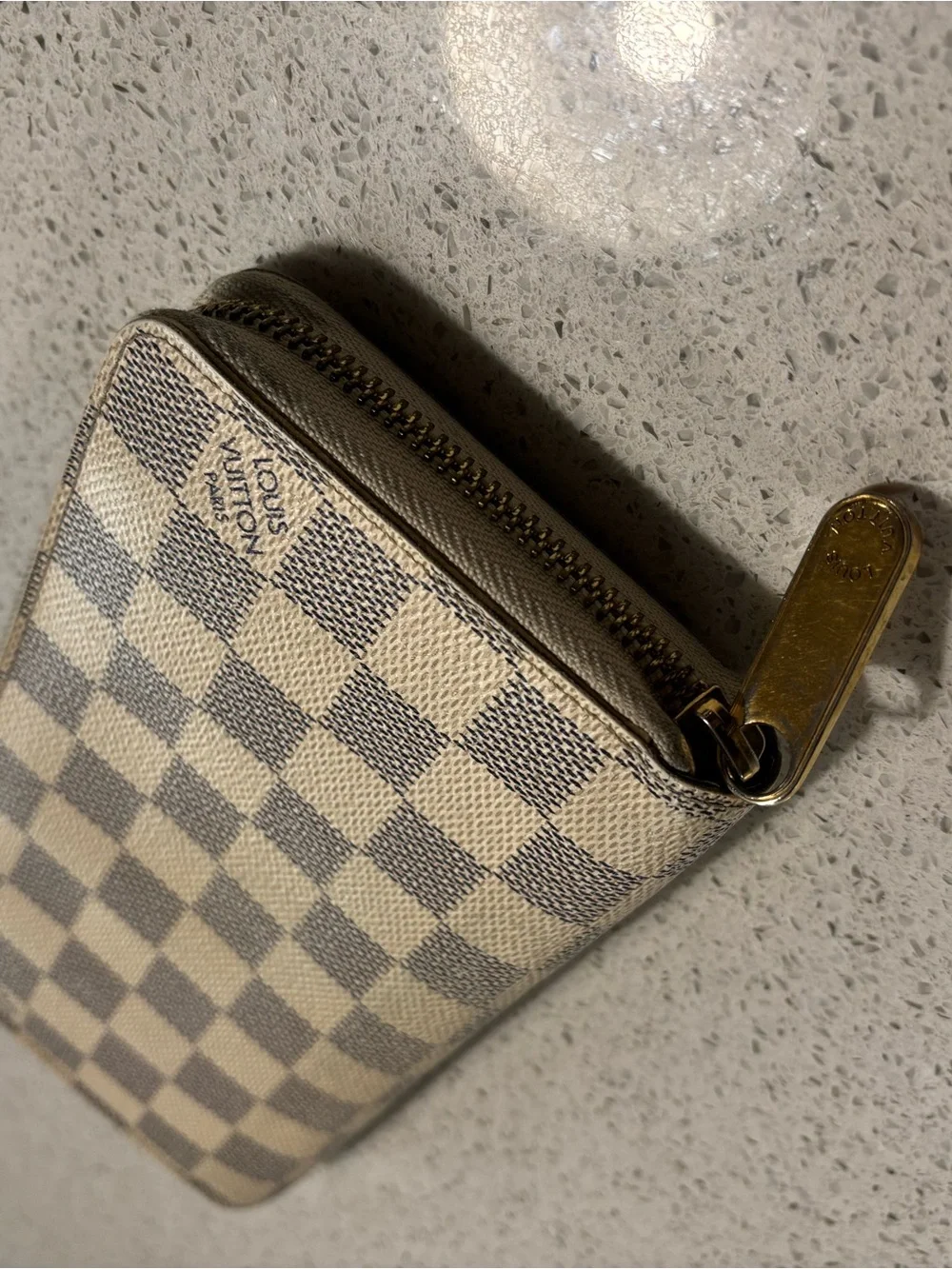 Louis Vuitton Damier Azur Zippy Wallet in Cream and Grey Check